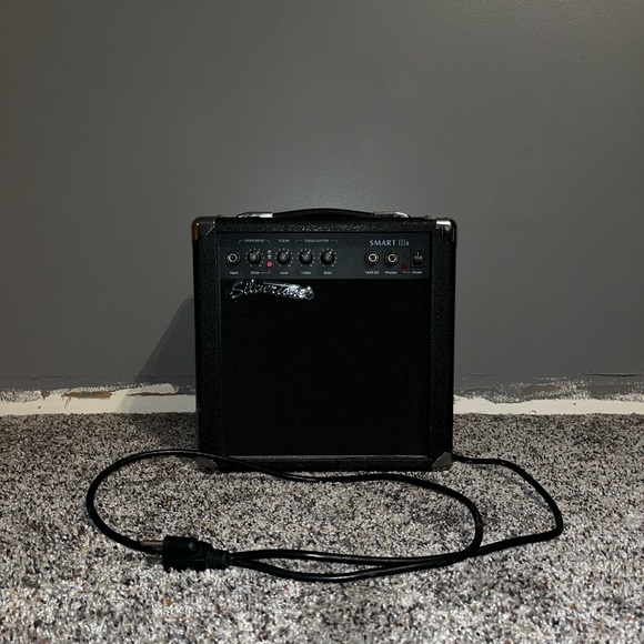 Silvertone Electric Guitar and Amp - Picture 10 of 14